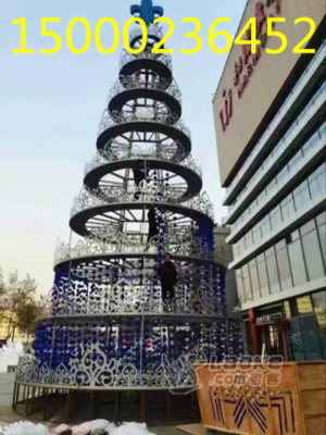 活动布置巧思 大型圣诞树与万圣节南瓜出租指南